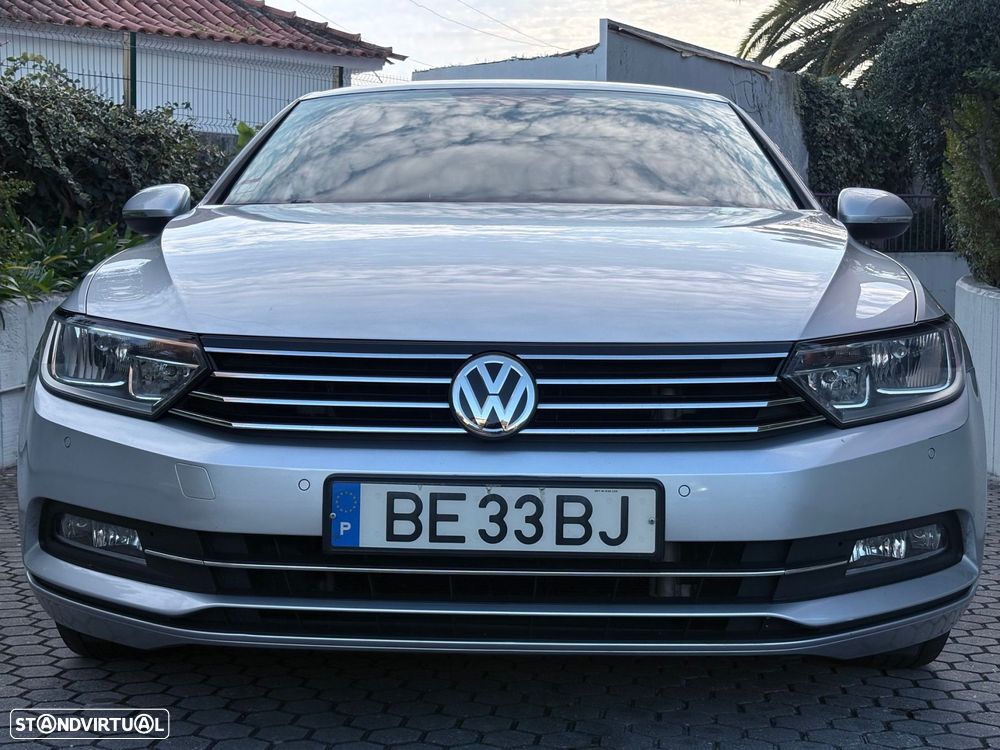 VW Passat 2.0 TDI Confortline DSG - 14