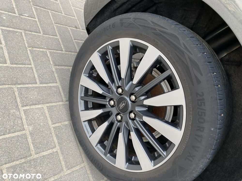 Ford Focus 1.0 EcoBoost mHEV Connected - 23