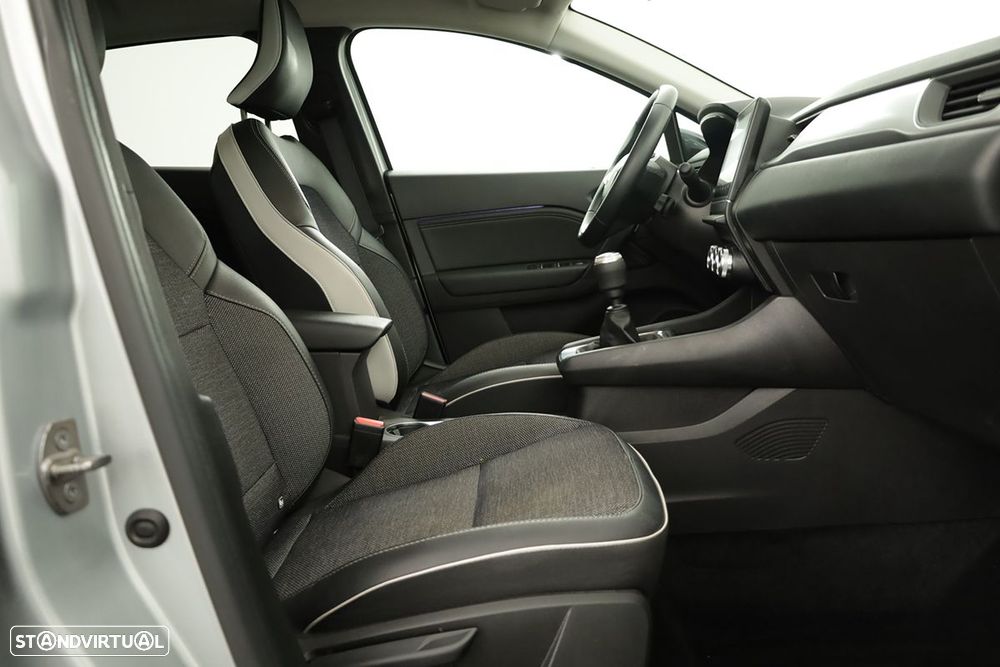 Renault Captur 1.0 TCe Techno Bi-Fuel - 21