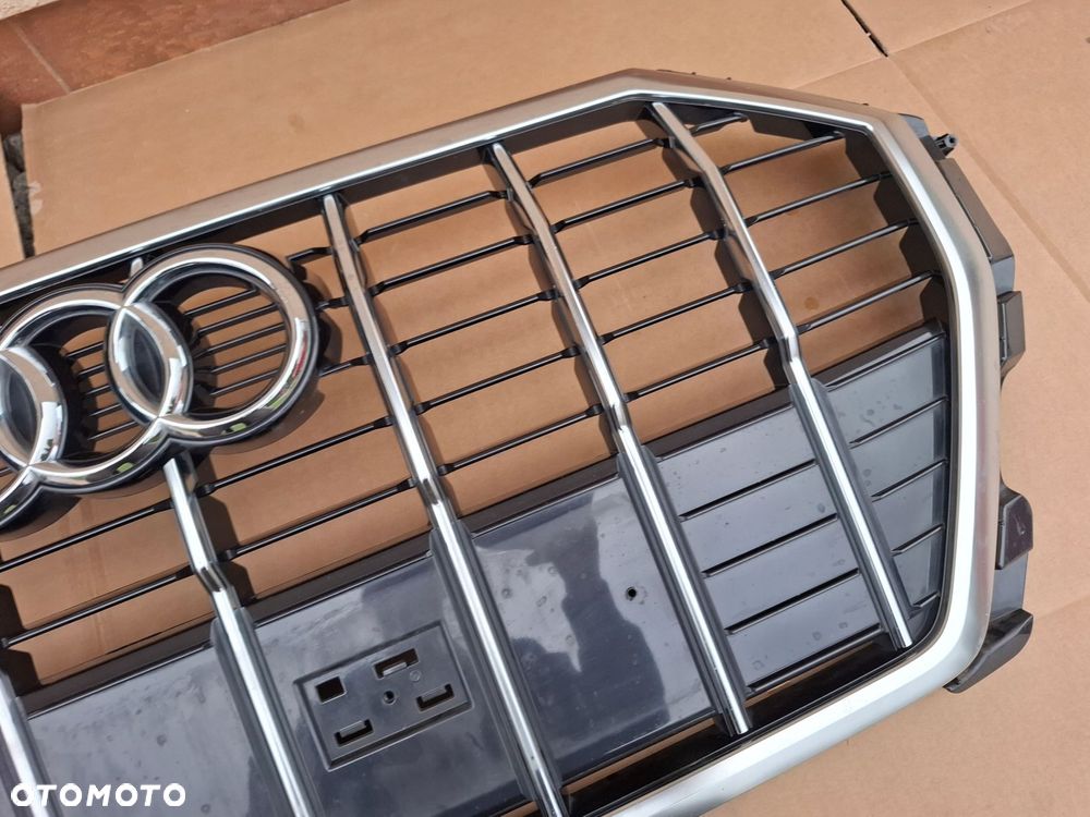 grill atrapa audi q3 ii 83a oryginał ładny stan - 3
