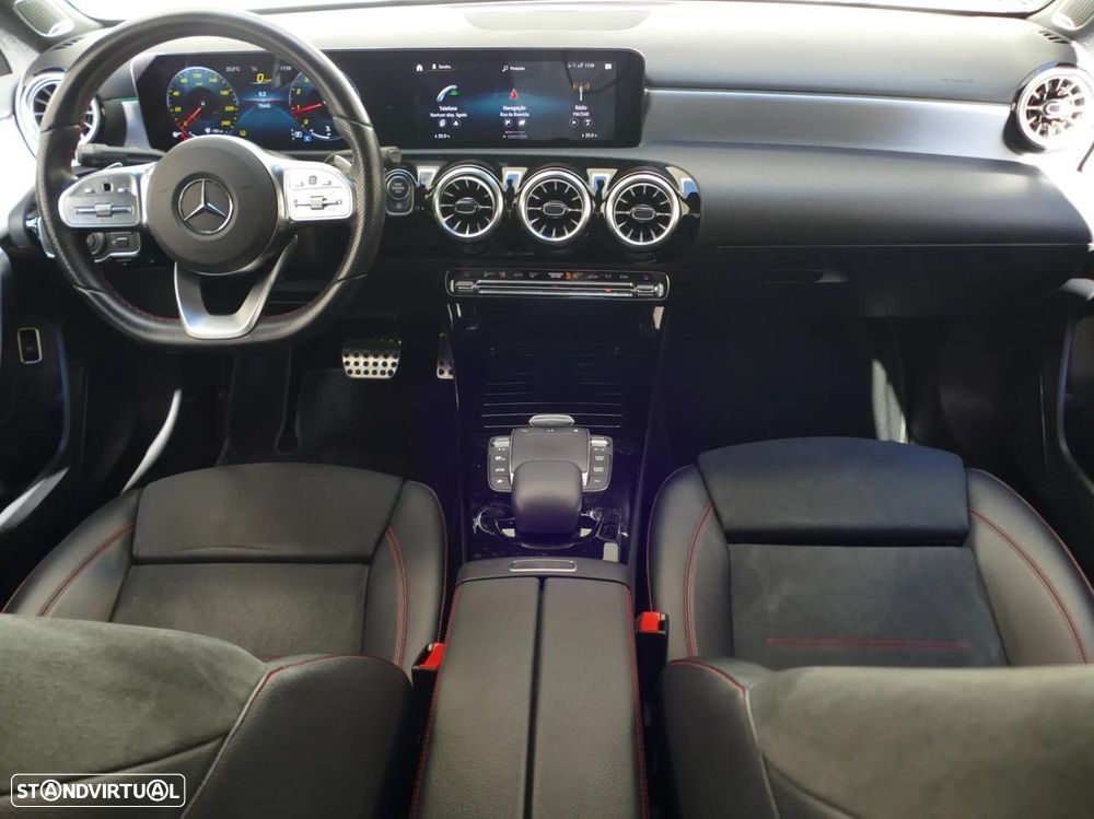 Mercedes-Benz A 200 Limousine AMG Line Aut. - 40