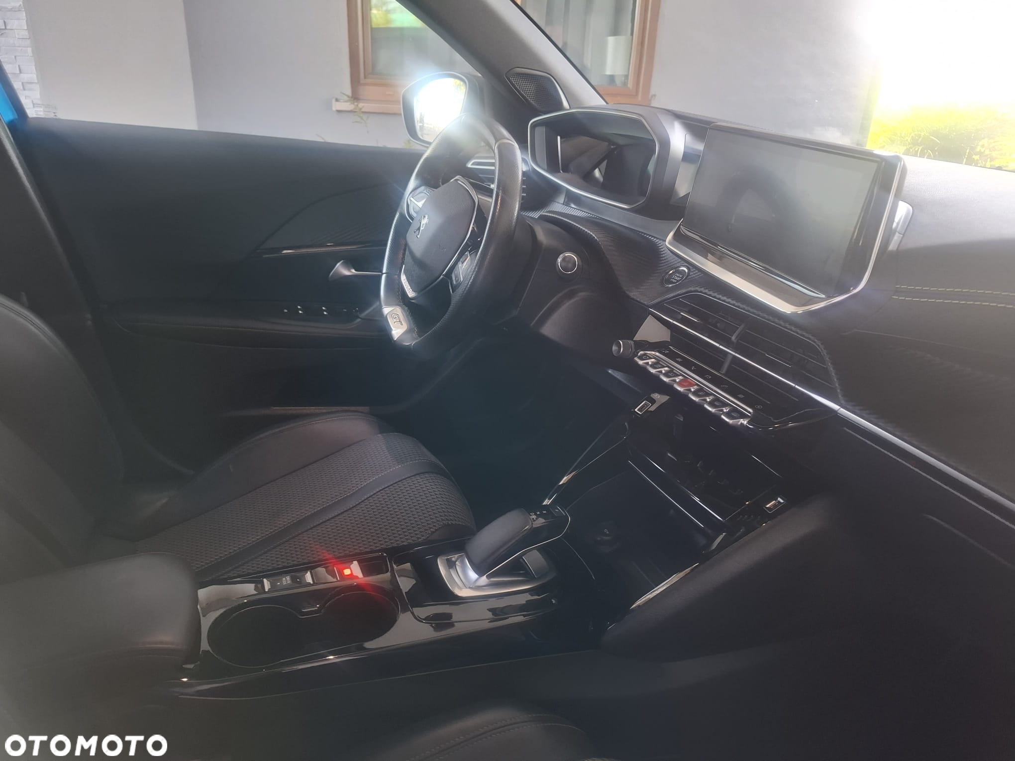 Peugeot 2008 e-2008 GT Line - 16