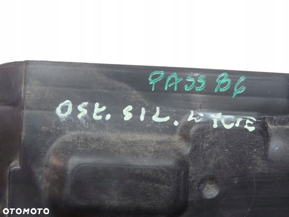 OSŁONA SILNICZKA WYCIERACZKI VW PASSAT B6 - 5