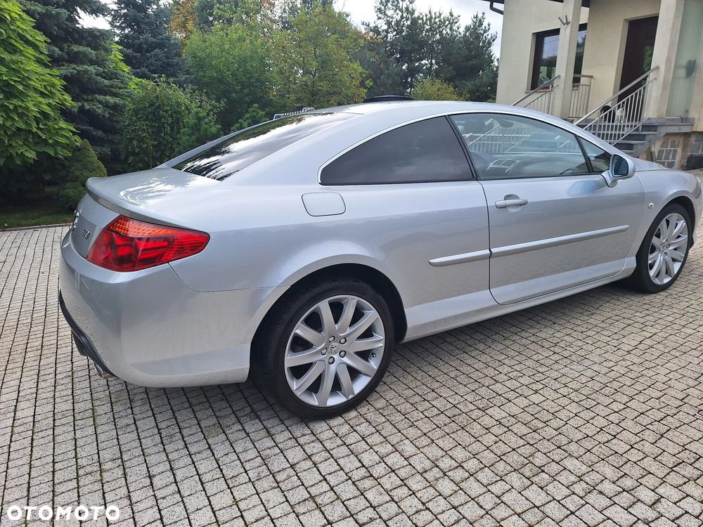 Peugeot 407 - 12