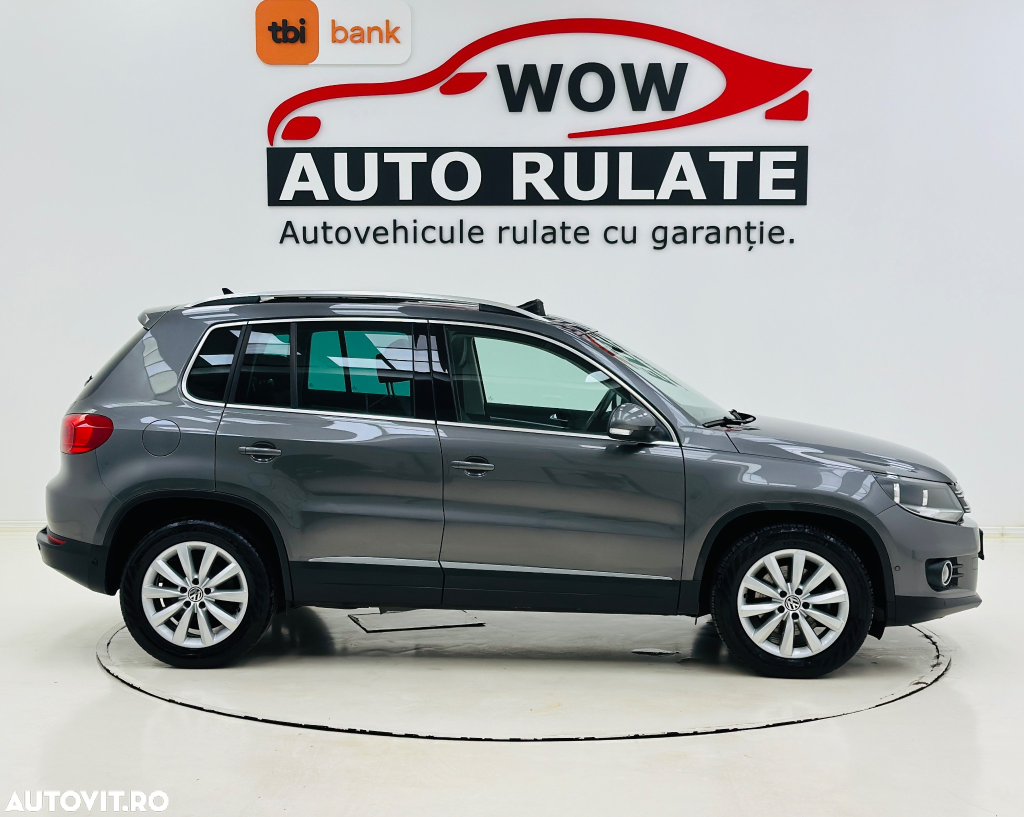 Volkswagen Tiguan - 12