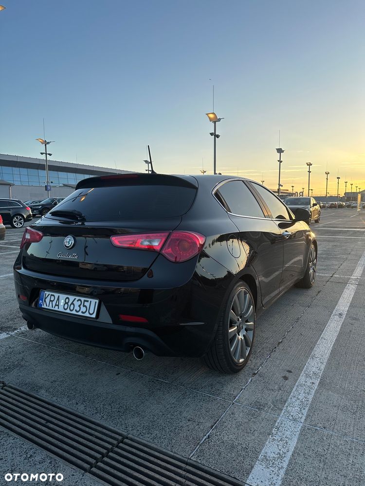 Alfa Romeo Giulietta 2.0 JTDM Distinctive - 3