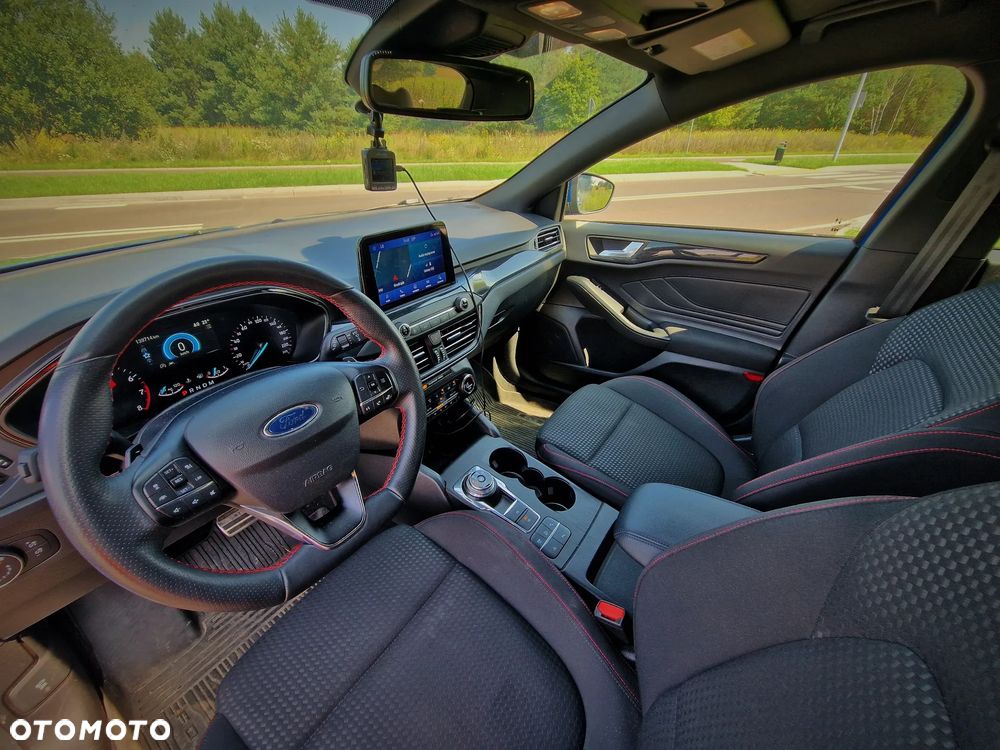 Ford Focus 1.5 EcoBoost ST-Line - 8