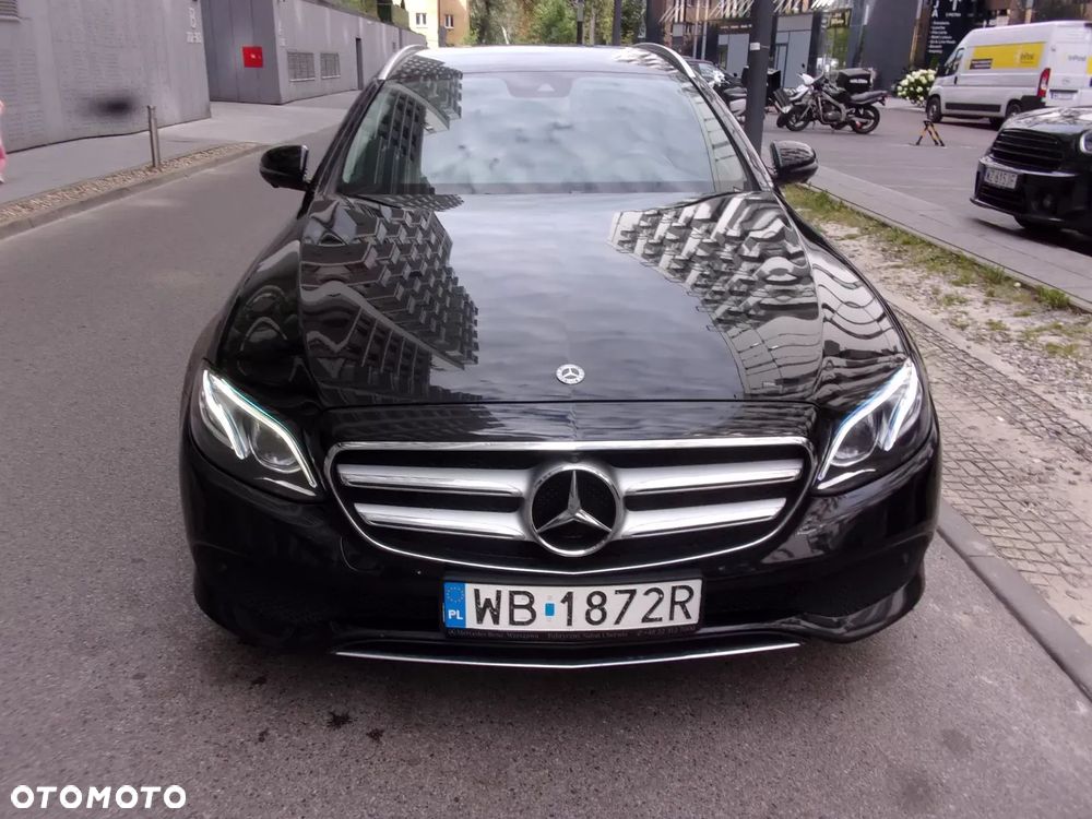 Mercedes-Benz Klasa E 220 d 4-Matic 9G-TRONIC - 8