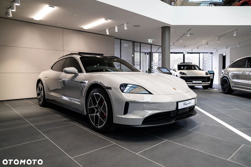 Porsche Taycan 105kWh 4S Cross Turismo - 23