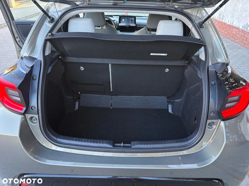 Toyota Yaris 1.5 VVT-i Style Selection - 21