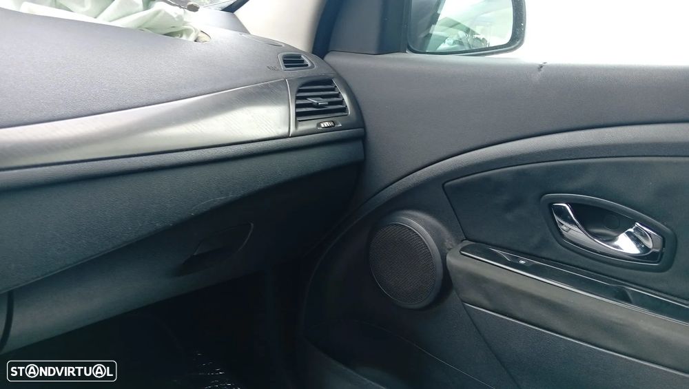 RENAULT Megane III Grandtour (KZ) 1.5 dCi 90 cv / 66 kW 2009 - 2015 K9K 834 para peças - 7
