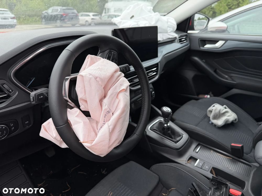 Ford Focus - 10