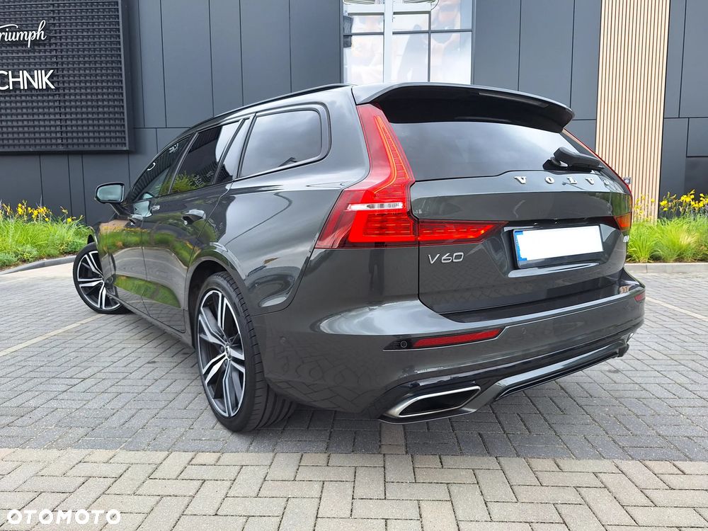 Volvo V60 B4 D R-Design - 9