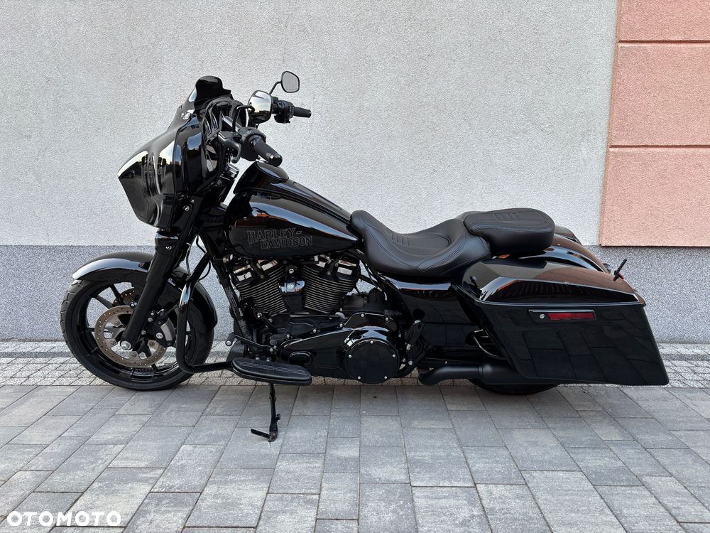 Harley-Davidson Touring Street Glide - 16