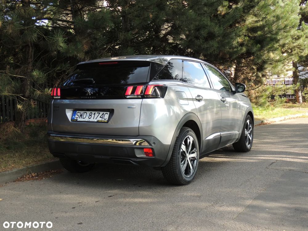 Peugeot 3008 1.2 PureTech Allure - 4