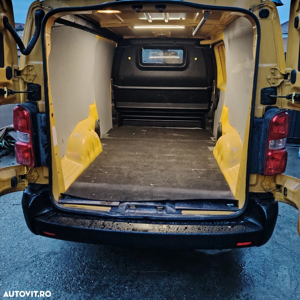 Opel Vivaro - 10