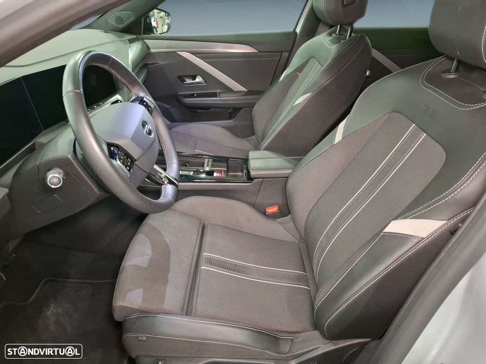 Opel Astra 1.2 T GS Aut. - 10