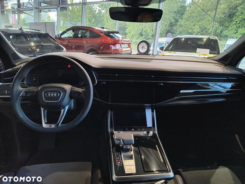 Audi Q7 - 10