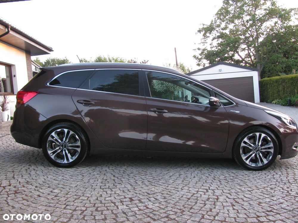 Kia Ceed 1.6 GDI DCT Platinum Edition - 8