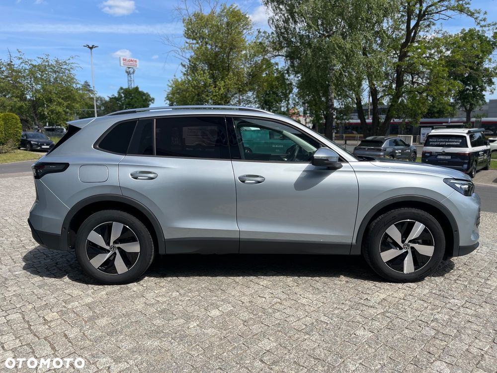 Volkswagen Tiguan - 6