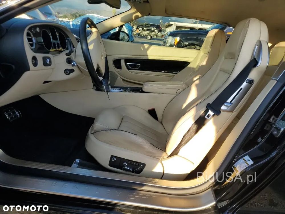 Bentley Continental GT - 10