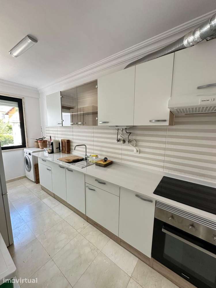Apartamento T2 com varanda, Monte Estoril, Cascais - Grande imagem: 2/33