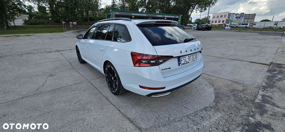 Skoda Superb 2.0 TDI DSG Sportline - 7