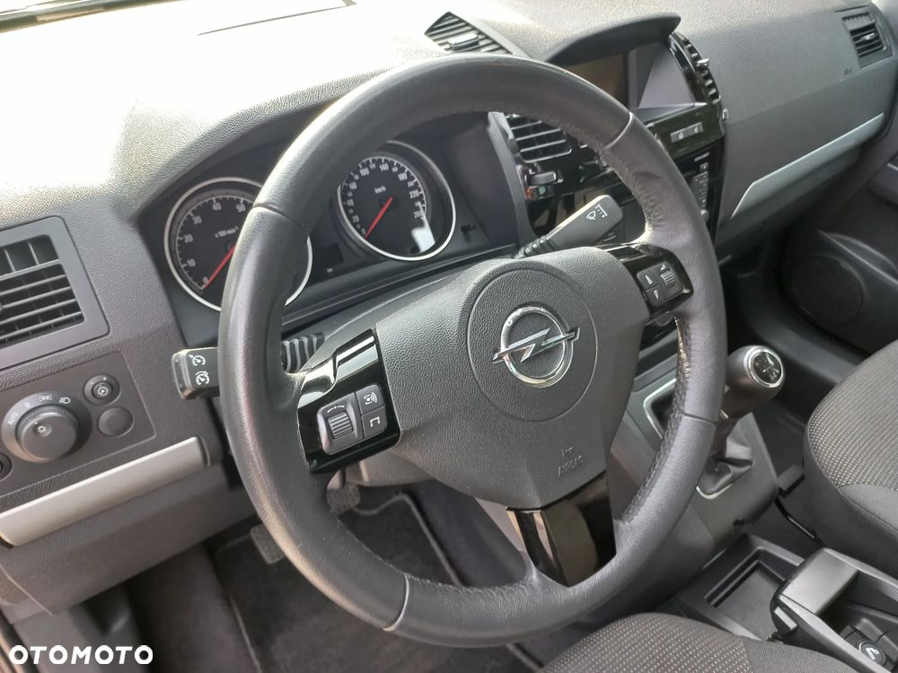 Opel Zafira 1.8 Innovation 110 Jahre - 31