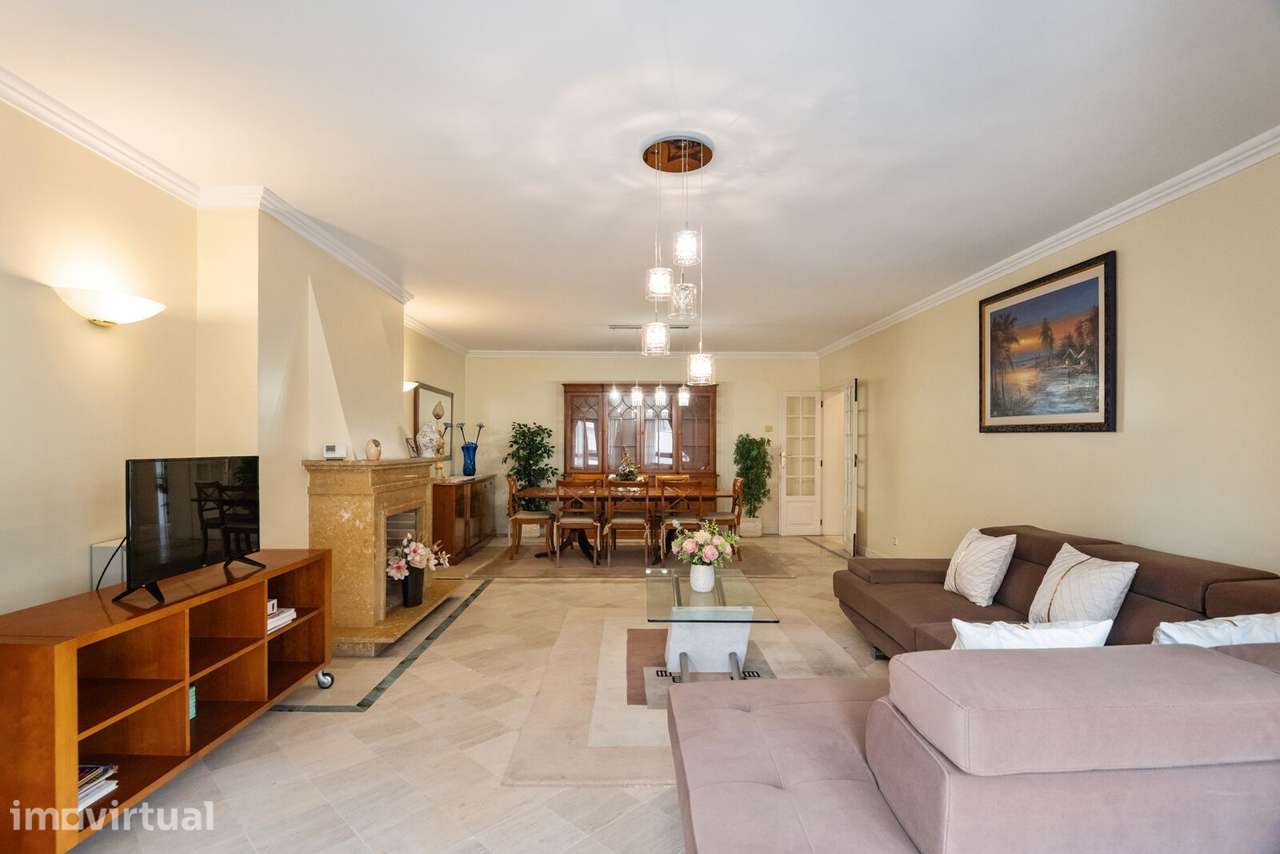 Apartamento T4 com vista, Laranjeiras, Lisboa - Grande imagem: 2/42