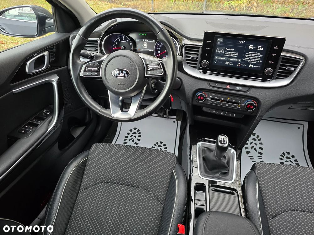 Kia XCeed 1.4 T-GDI OPF VISION - 25
