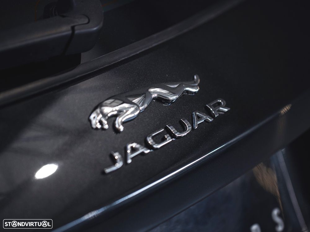 Jaguar F-Pace 2.0 i4D Prestige AWD Aut. - 13