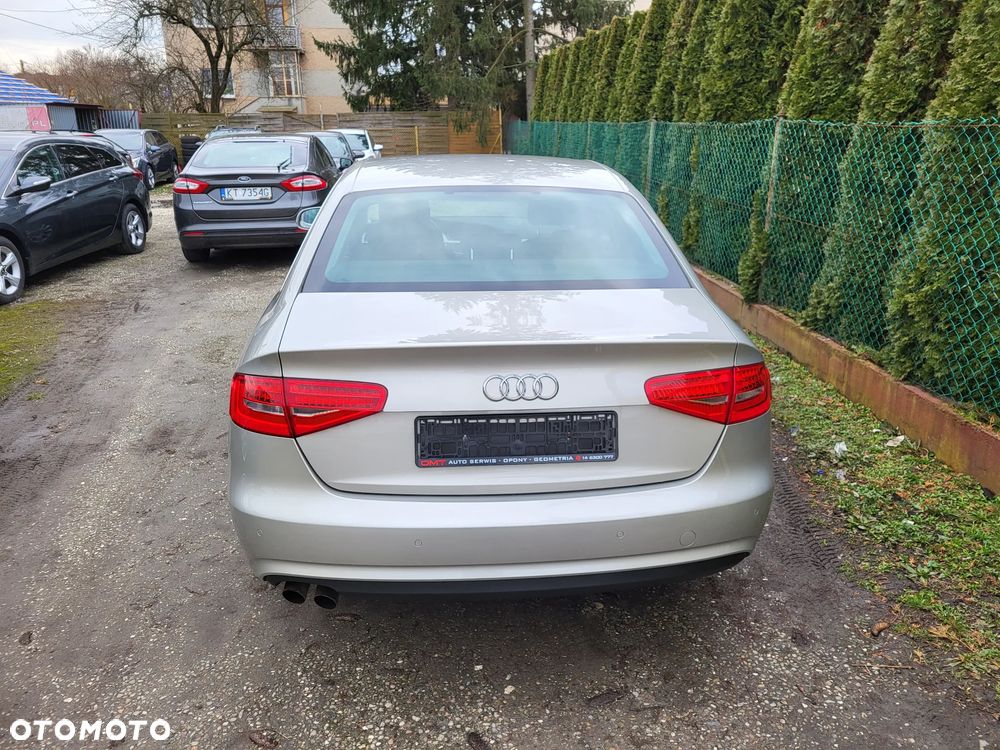 Audi A4 Limousine 1.8 TFSI Ambiente - 10