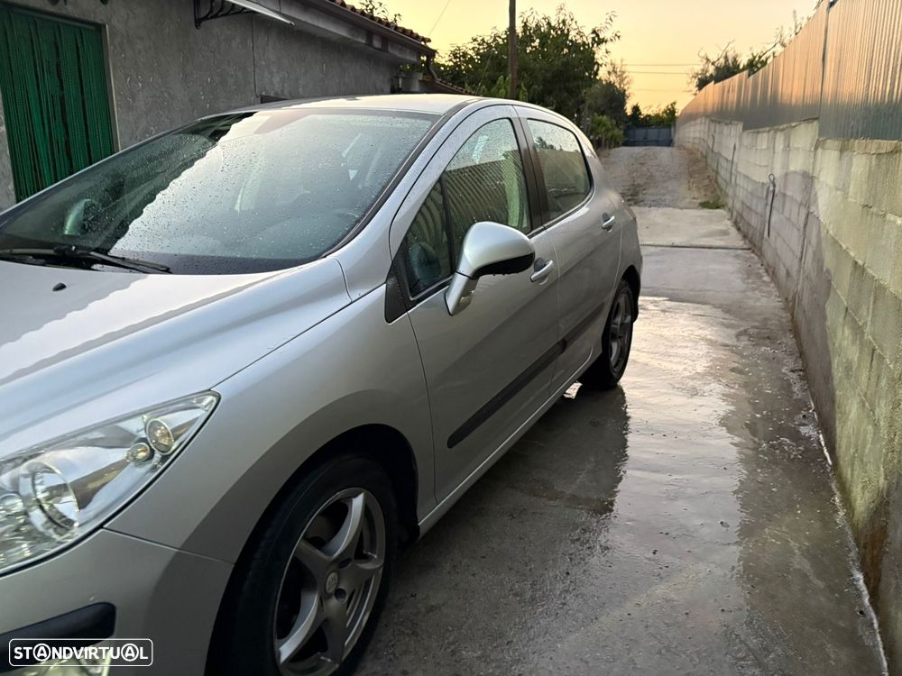 Peugeot 308 1.6 HDi Premium - 4