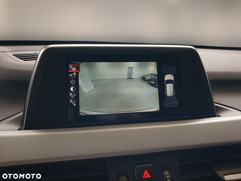 BMW X1 xDrive18d Sport Line - 33