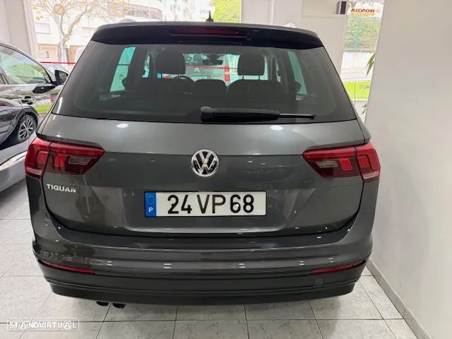 VW Tiguan 1.6 TDI Confortline - 7