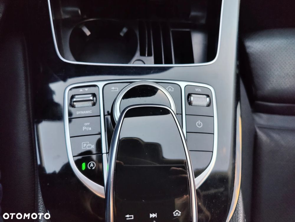 Mercedes-Benz Klasa E - 17