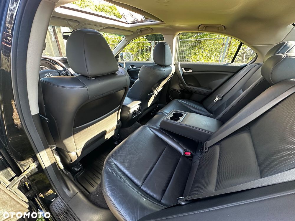 Honda Accord - 16