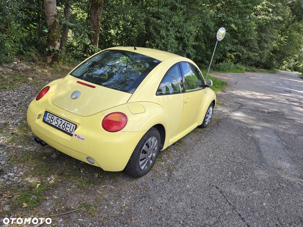 Volkswagen New Beetle - 4