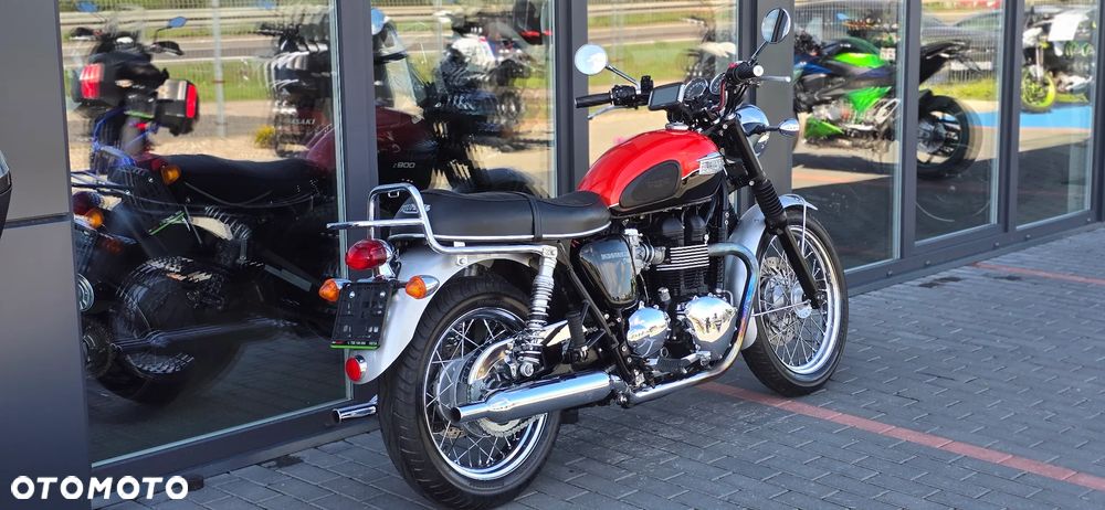 Triumph Bonneville - 5