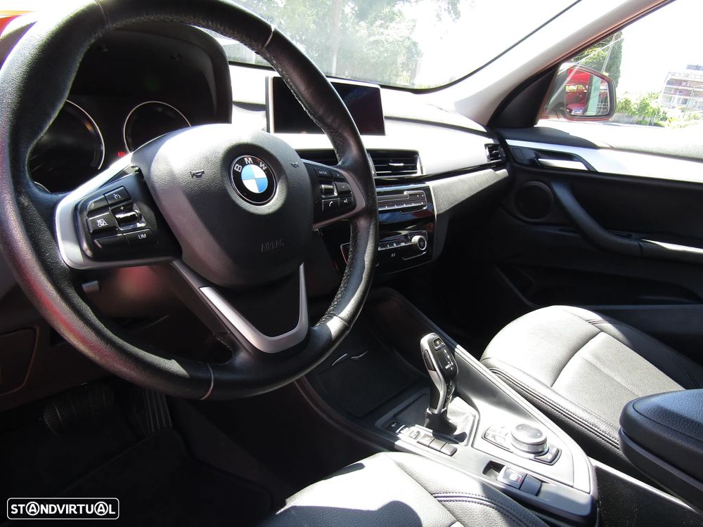 BMW X1 16 d sDrive Auto Line Sport - 9