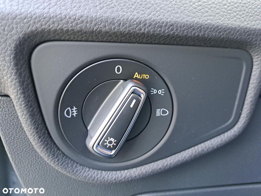 Volkswagen Touran - 30