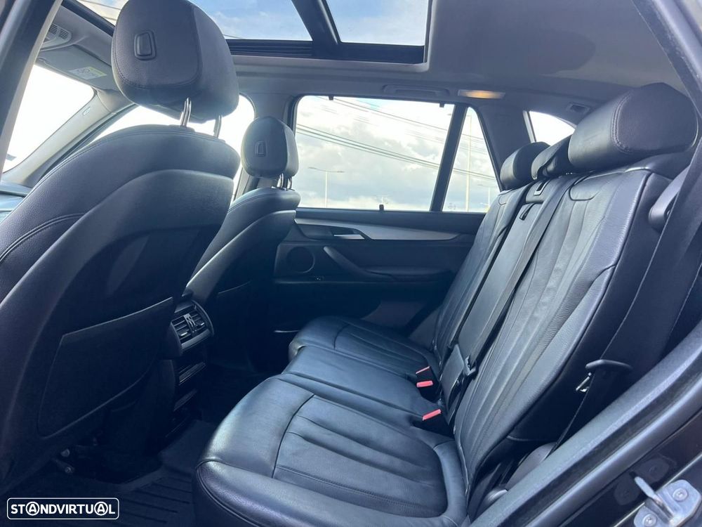 BMW X5 25 d sDrive Comfort 7L - 8