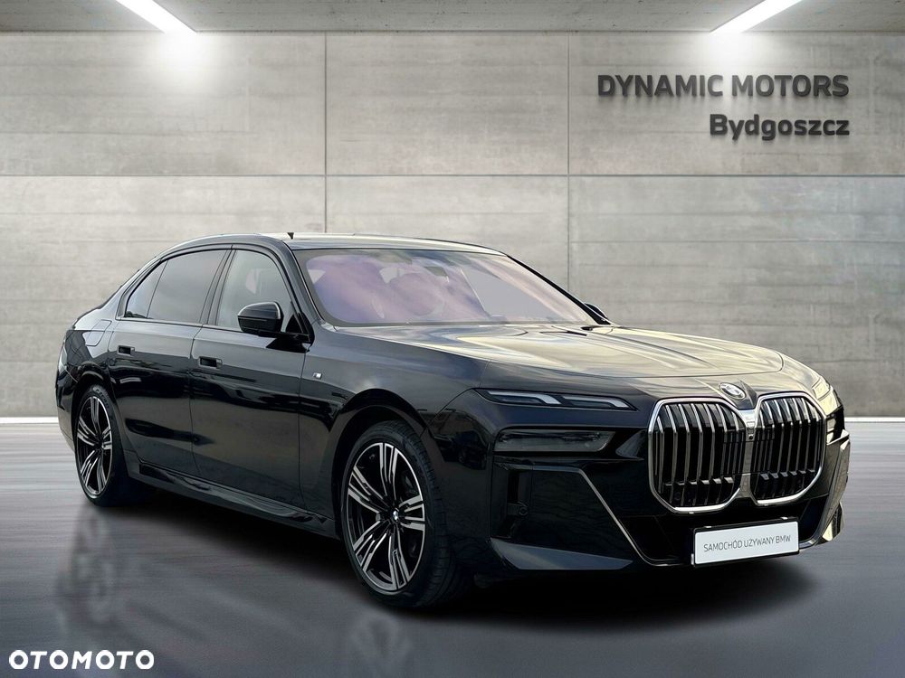 BMW Seria 7 - 8