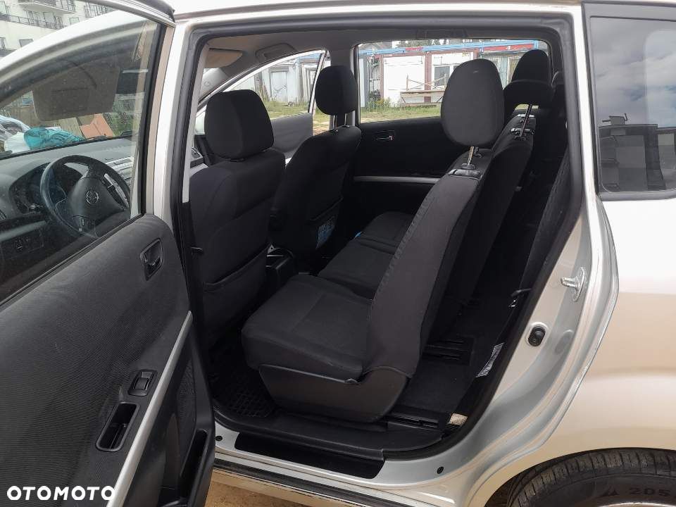 Toyota Corolla Verso 1.8 Prestige 7os - 21