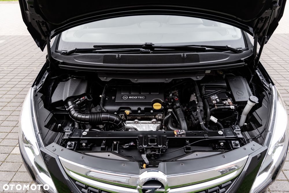 Opel Zafira Tourer 1.4 Turbo Sport - 35