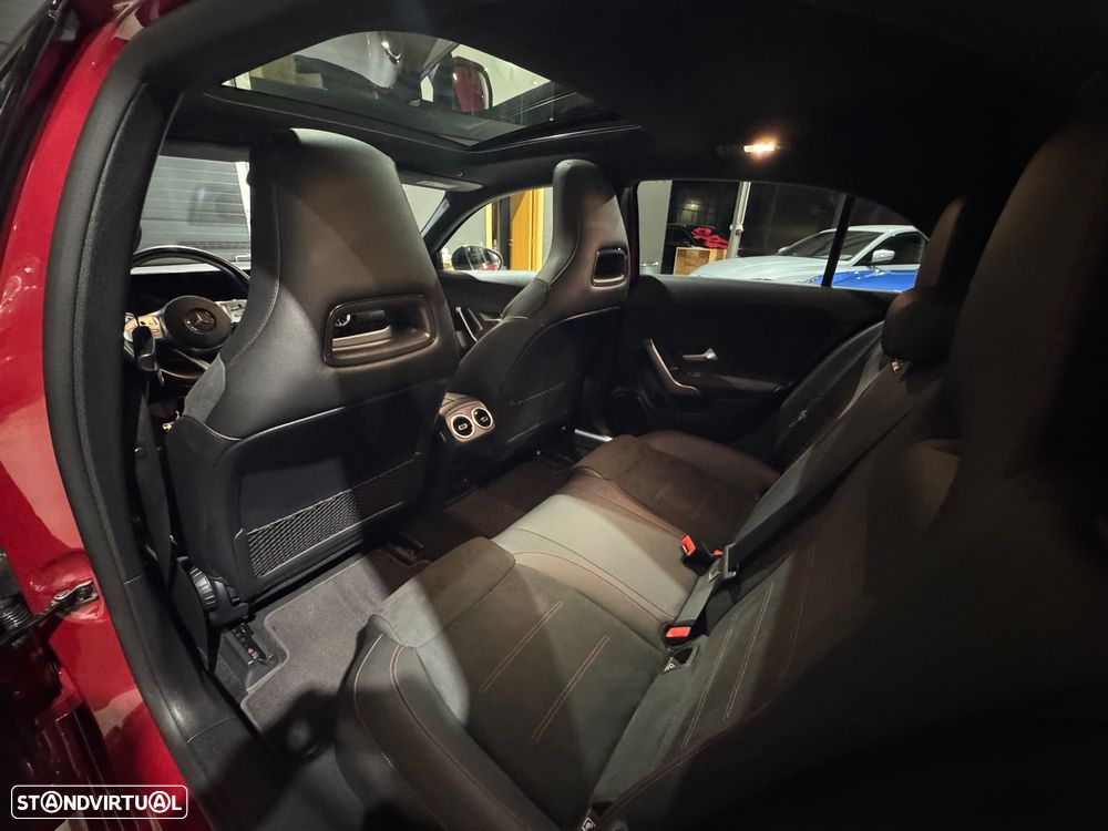 Mercedes-Benz A 250 e AMG Line - 23