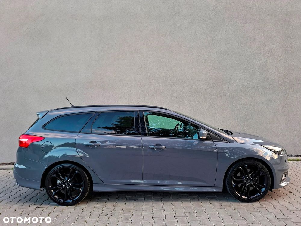 Ford Focus 2.0 TDCi ST PowerShift - 9