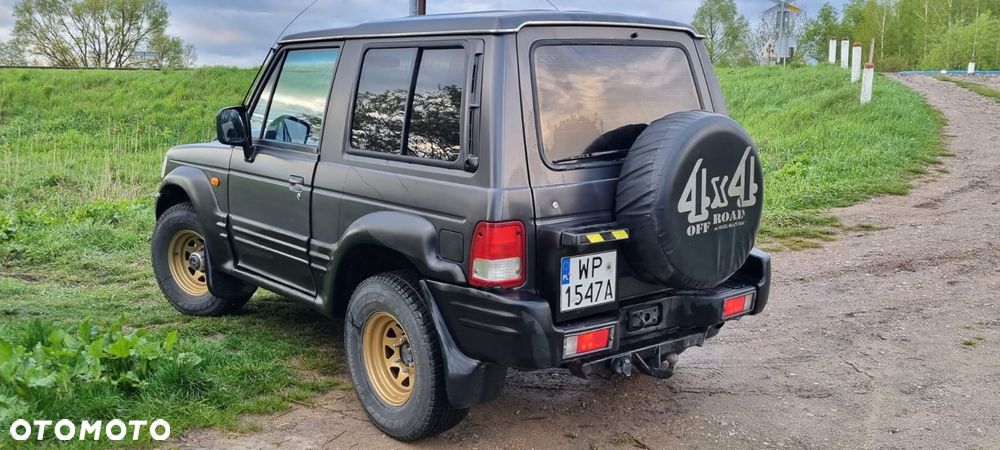 Hyundai Galloper - 2