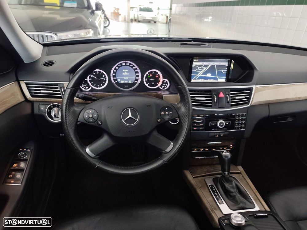 Mercedes-Benz E 250 BlueTEC Elegance Auto. - 12