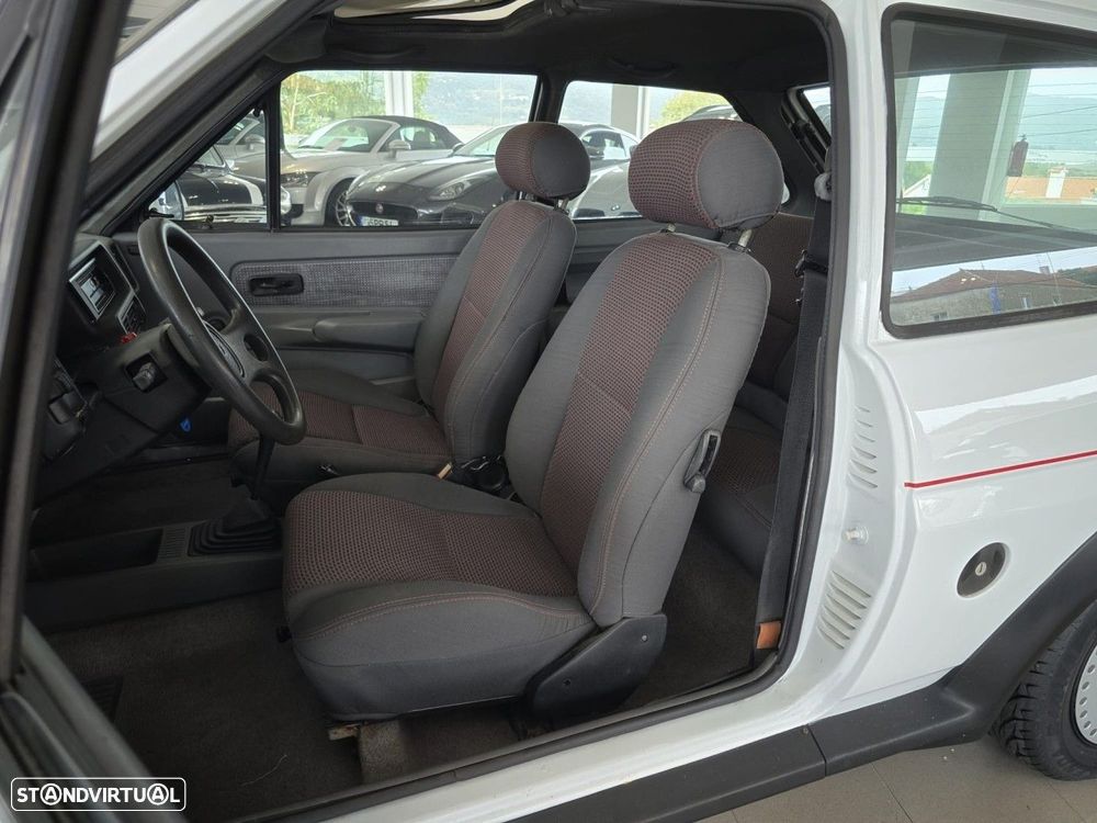Ford Fiesta XR2 - 23